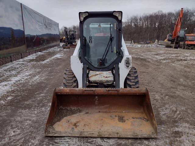 Image of Bobcat S590 equipment image 1