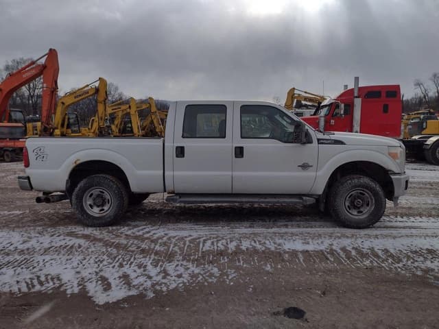 Image of Ford F-250 equipment image 2