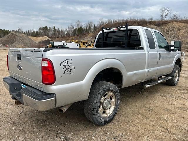 Image of Ford F-250 equipment image 4