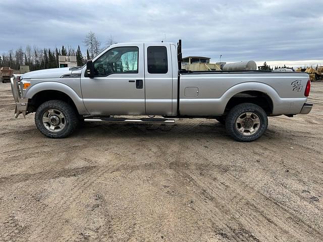 Image of Ford F-250 equipment image 1