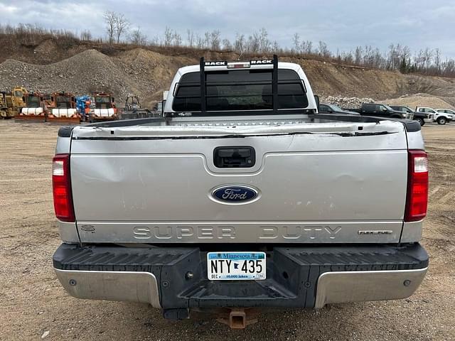 Image of Ford F-250 equipment image 3