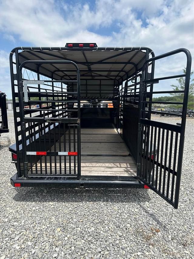 Image of Delco Gooseneck Cattle Trailer  equipment image 1