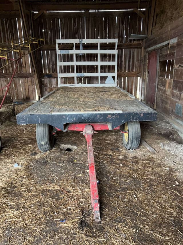 Image of Pequea 606 equipment image 2