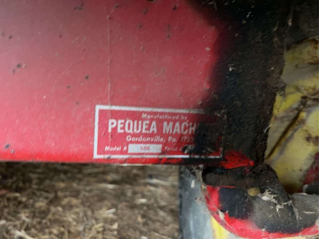 Image of Pequea 606 equipment image 4