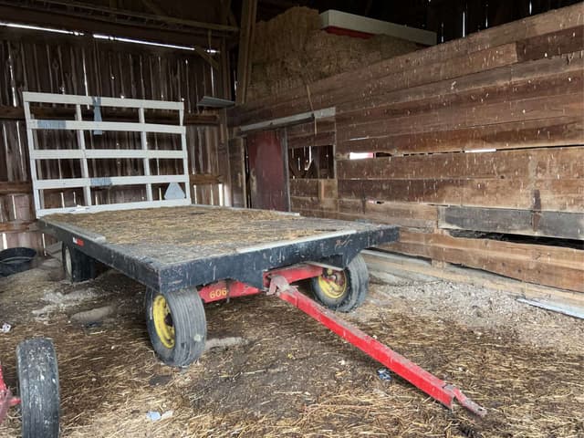 Image of Pequea 606 equipment image 1