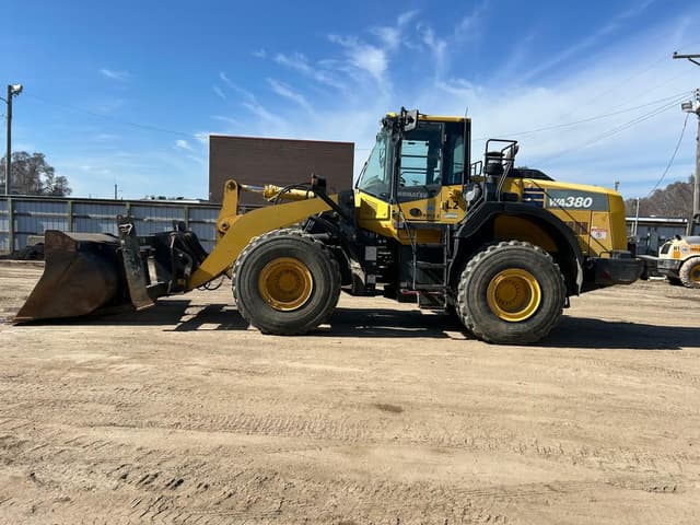 Image of Komatsu WA380-8 equipment image 1