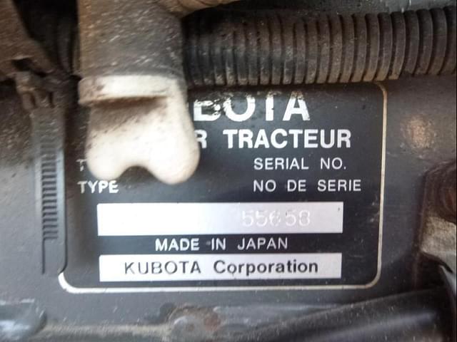 Image of Kubota B26 equipment image 4