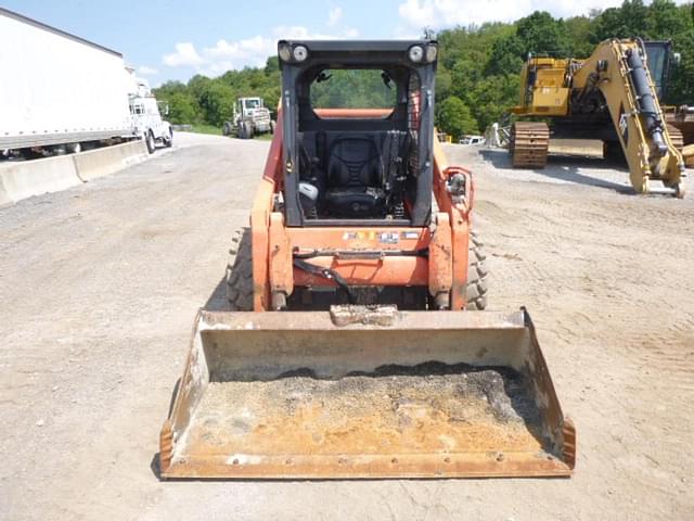 Image of Kubota SSV75 equipment image 1