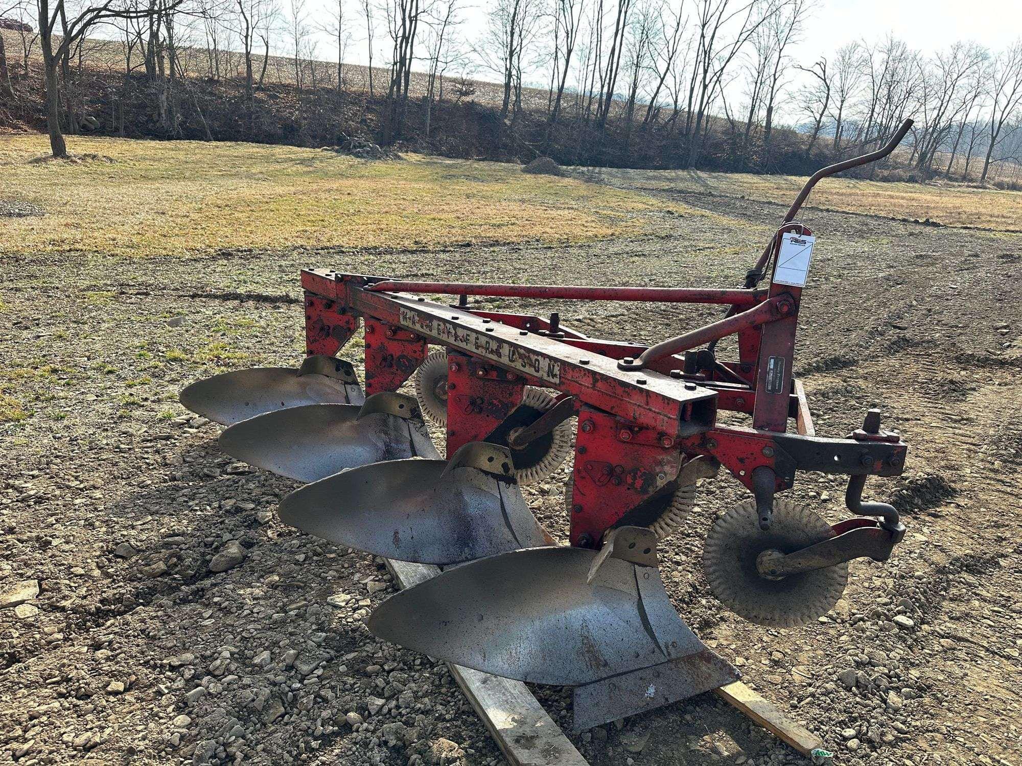 Main image Massey Ferguson 82