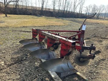 Main image Massey Ferguson 82
