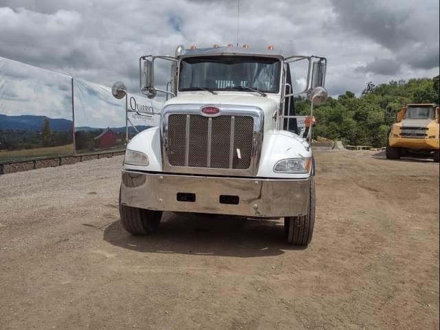 Image of Peterbilt 348 equipment image 3