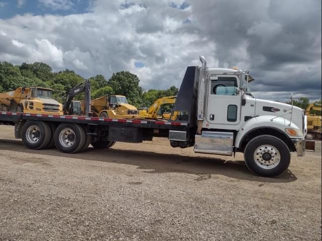 Image of Peterbilt 348 equipment image 2