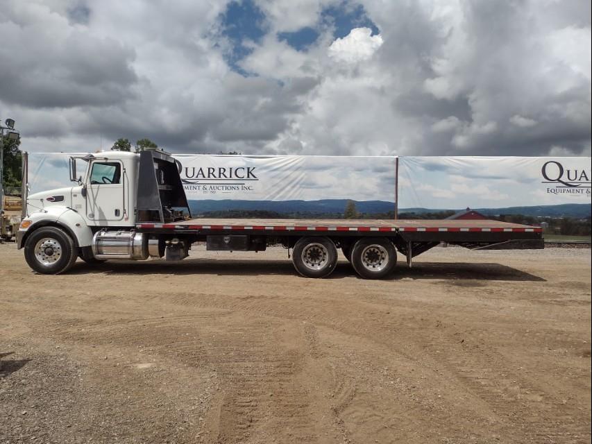 Image of Peterbilt 348 Primary image