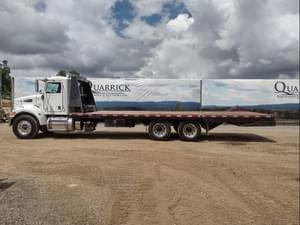2016 Peterbilt 348 Image