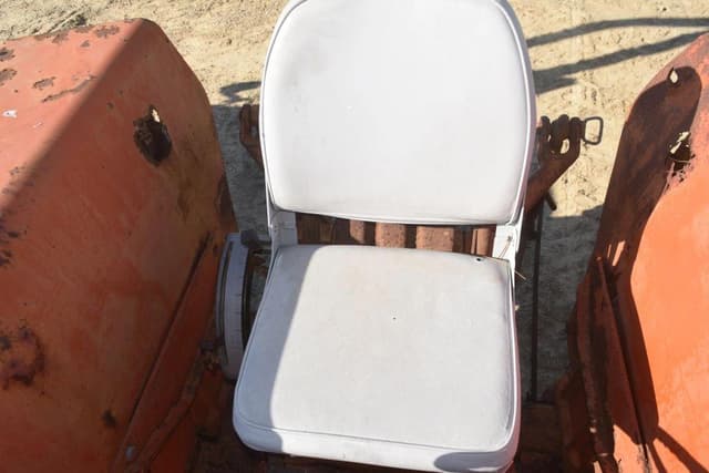 Image of Allis Chalmers 160 equipment image 4