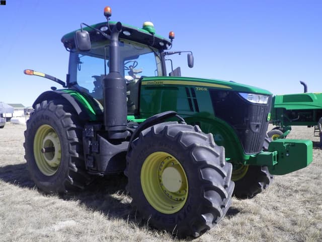 Image of John Deere 7210R equipment image 3