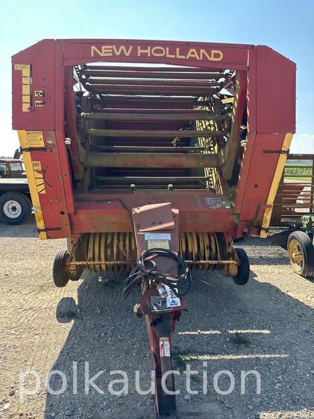 Image of New Holland 853 equipment image 1