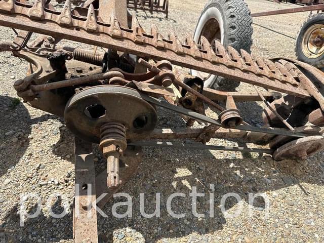 Image of International Harvester 1100 equipment image 3