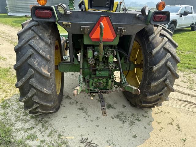 Image of John Deere 4040 equipment image 4