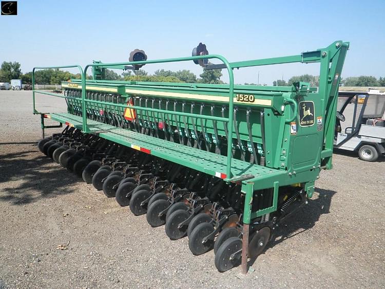 Main image John Deere 1520 4