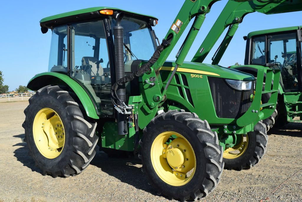 Main image John Deere 5100E