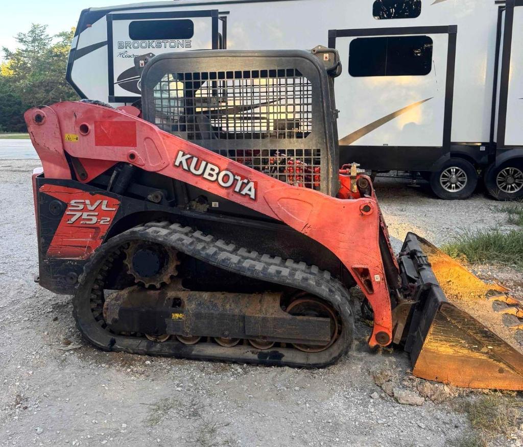 Image of Kubota SVL75 Primary image