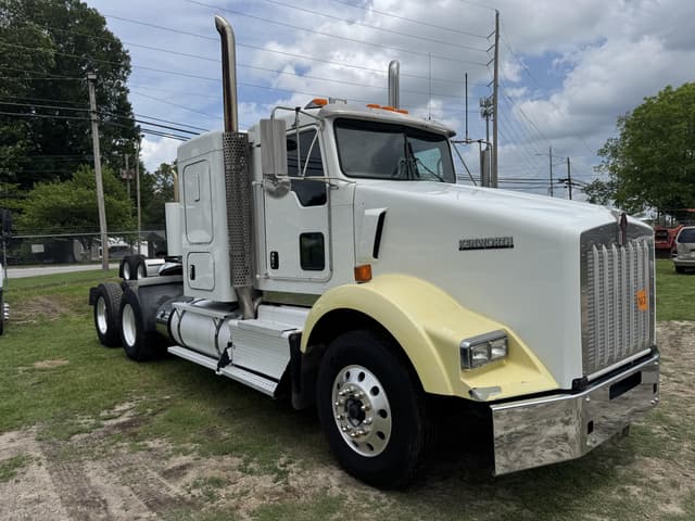 Image of Kenworth T800 equipment image 1