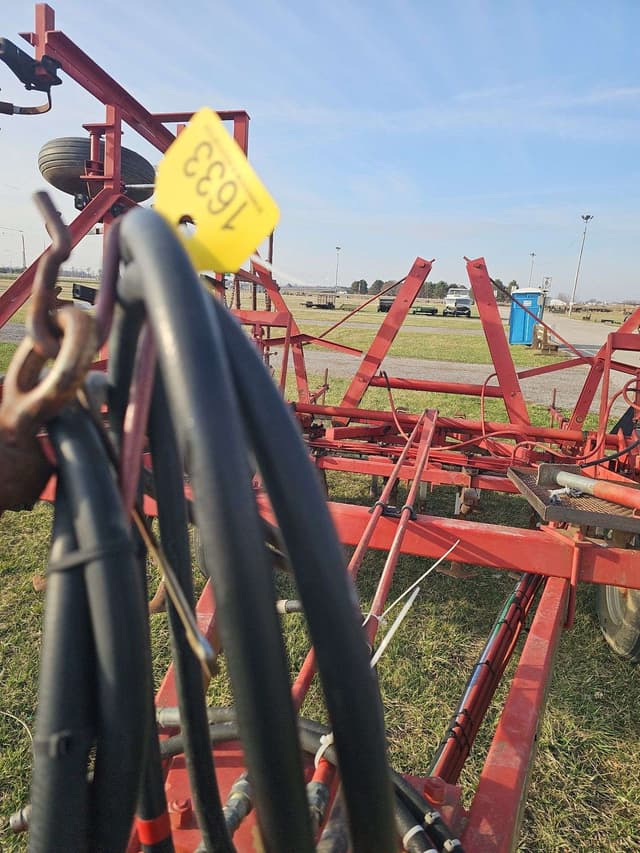 Image of Case IH 4800 equipment image 2