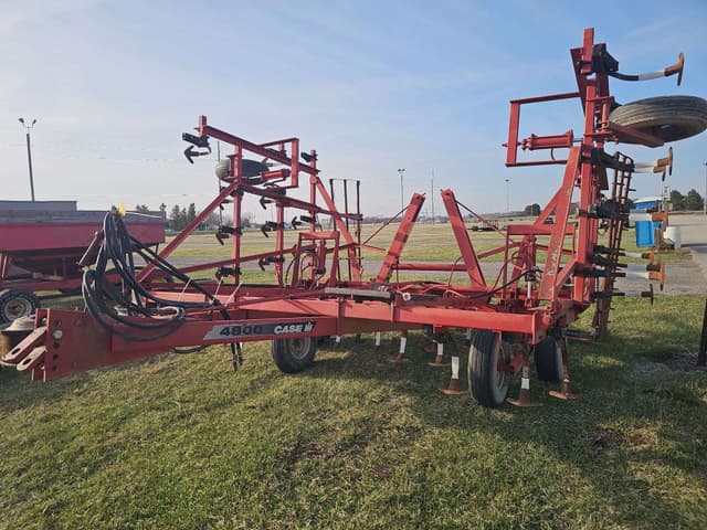 Image of Case IH 4800 equipment image 3