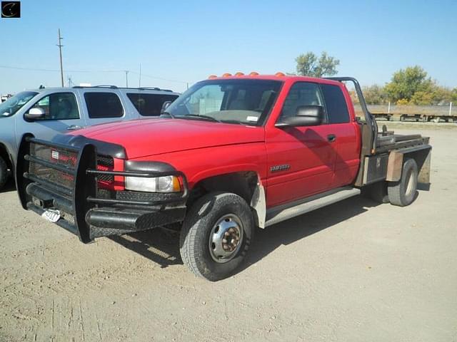 Image of Dodge Ram 3500 equipment image 1