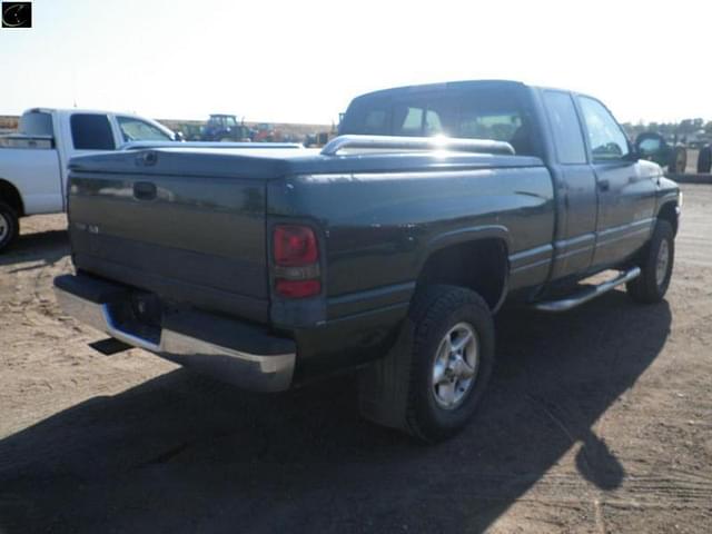 Image of Dodge Ram 1500 equipment image 2