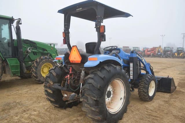 Image of New Holland TC45DA equipment image 2