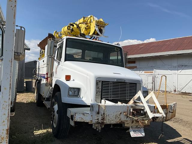 Image of Freightliner FL80 equipment image 2