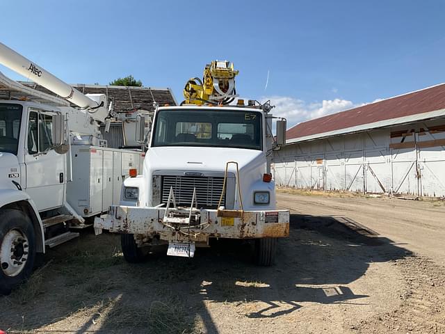 Image of Freightliner FL80 equipment image 1