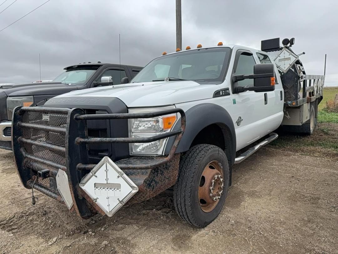 Image of Ford F-550 Primary image
