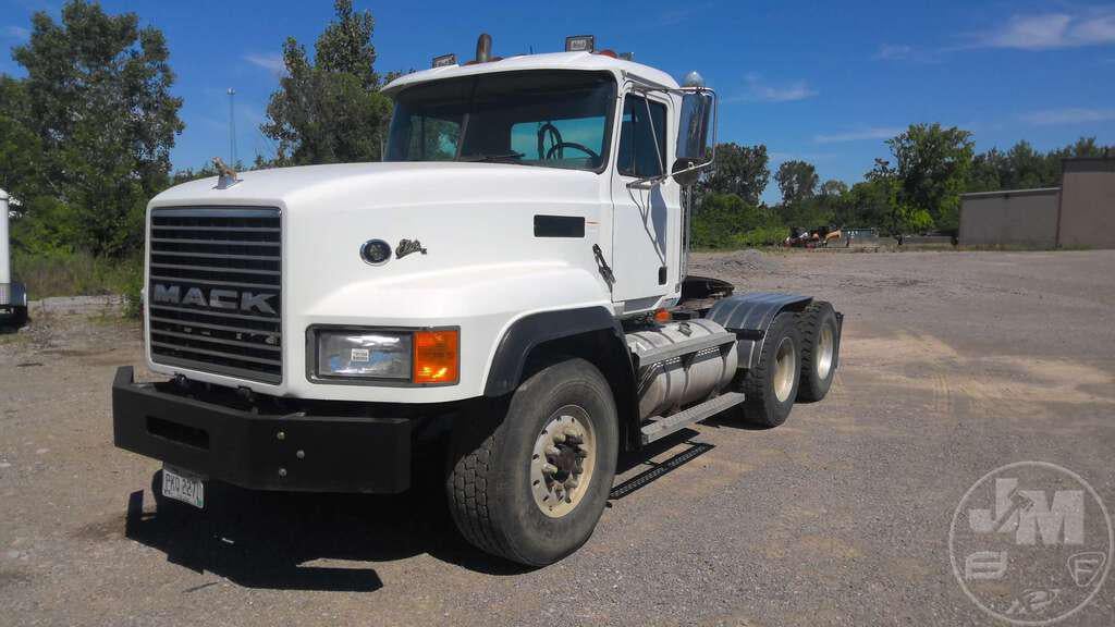 SOLD - 1999 Mack CL753 Lot No. 195588 Other Equipment with 600,000 mi ...