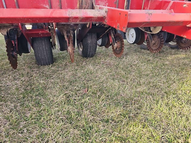 Image of White 6106 equipment image 3