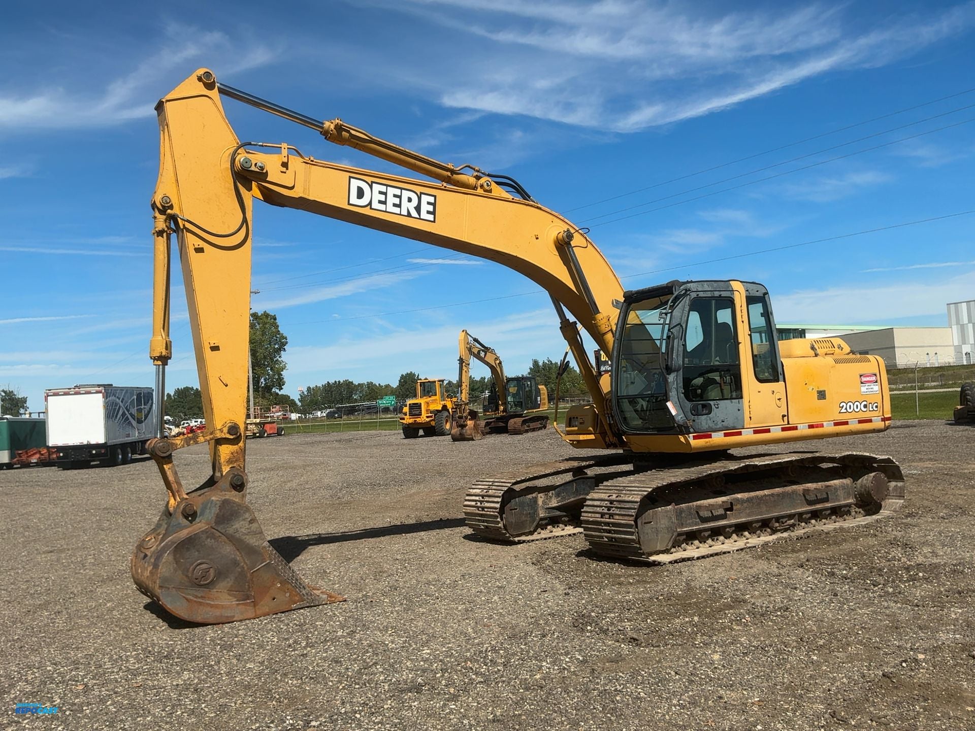 2005 John Deere 200C LC Equipment Image0