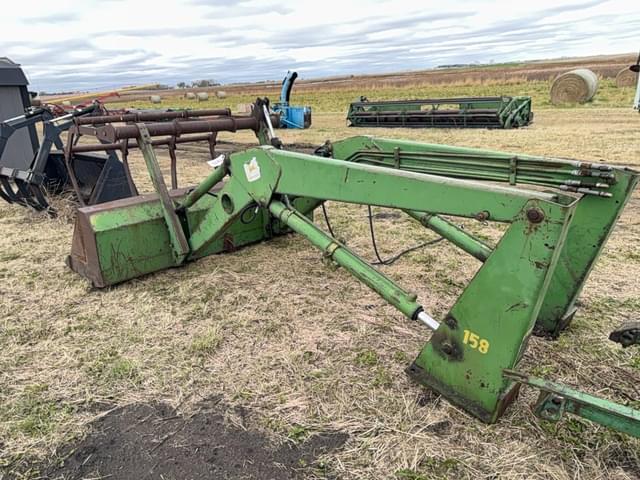 Image of John Deere 158 equipment image 1