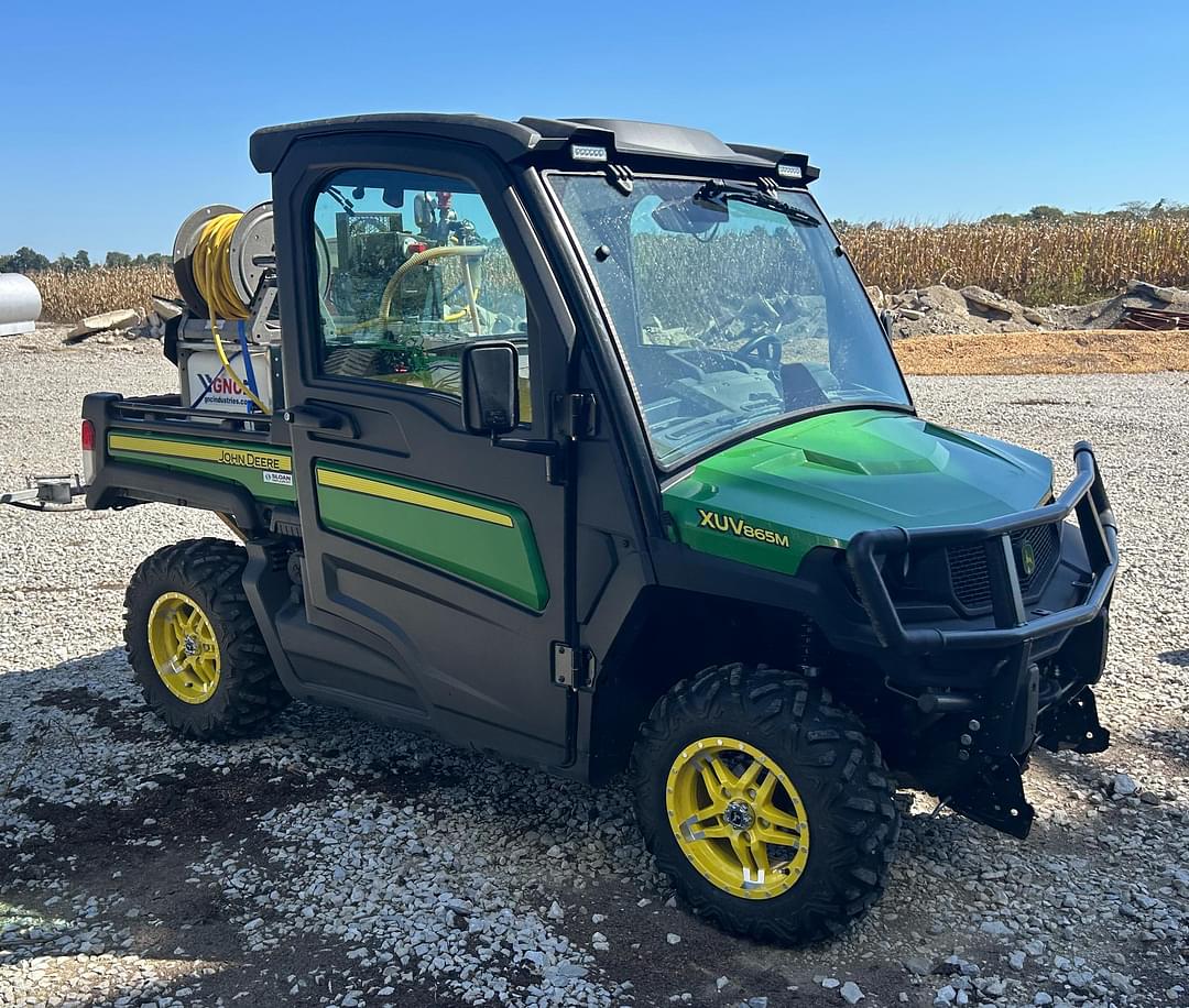 Image of John Deere XUV 865M Primary image