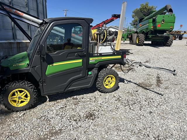 Image of John Deere XUV 865M equipment image 4