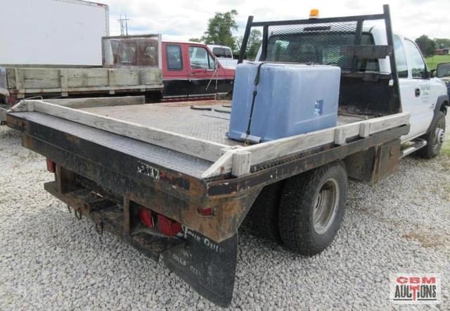 Image of Chevrolet 3500 equipment image 3