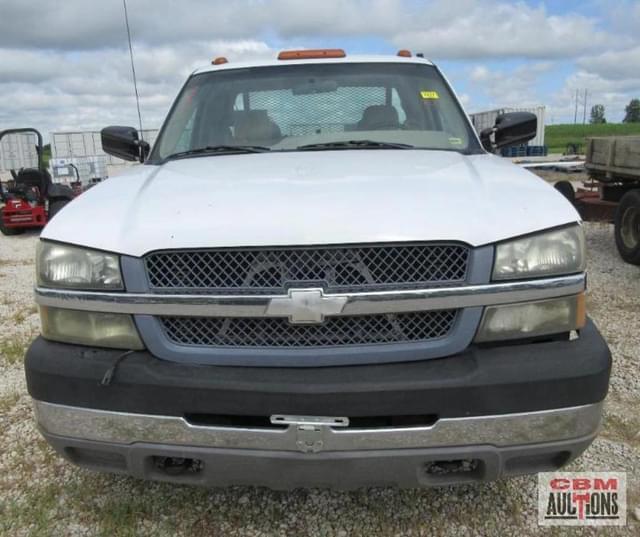 Image of Chevrolet 3500 equipment image 4