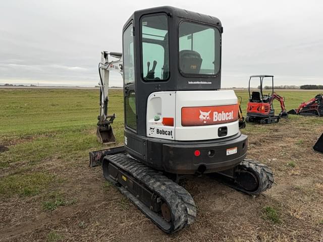 Image of Bobcat E35 equipment image 1