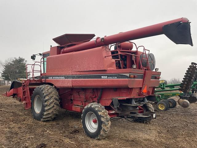 Image of Case IH 1688 equipment image 4