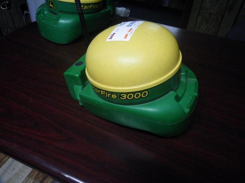 Image of John Deere StarFire 3000 Image 1