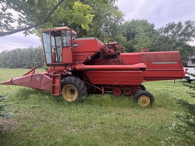 Image of Massey Ferguson 205 equipment image 2