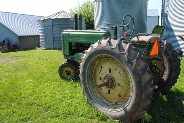 Image of John Deere A equipment image 2