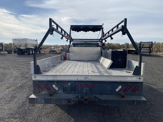 Image of Chevrolet 3500 equipment image 4