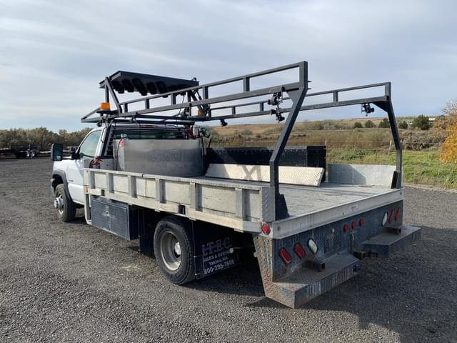 Image of Chevrolet 3500 equipment image 3